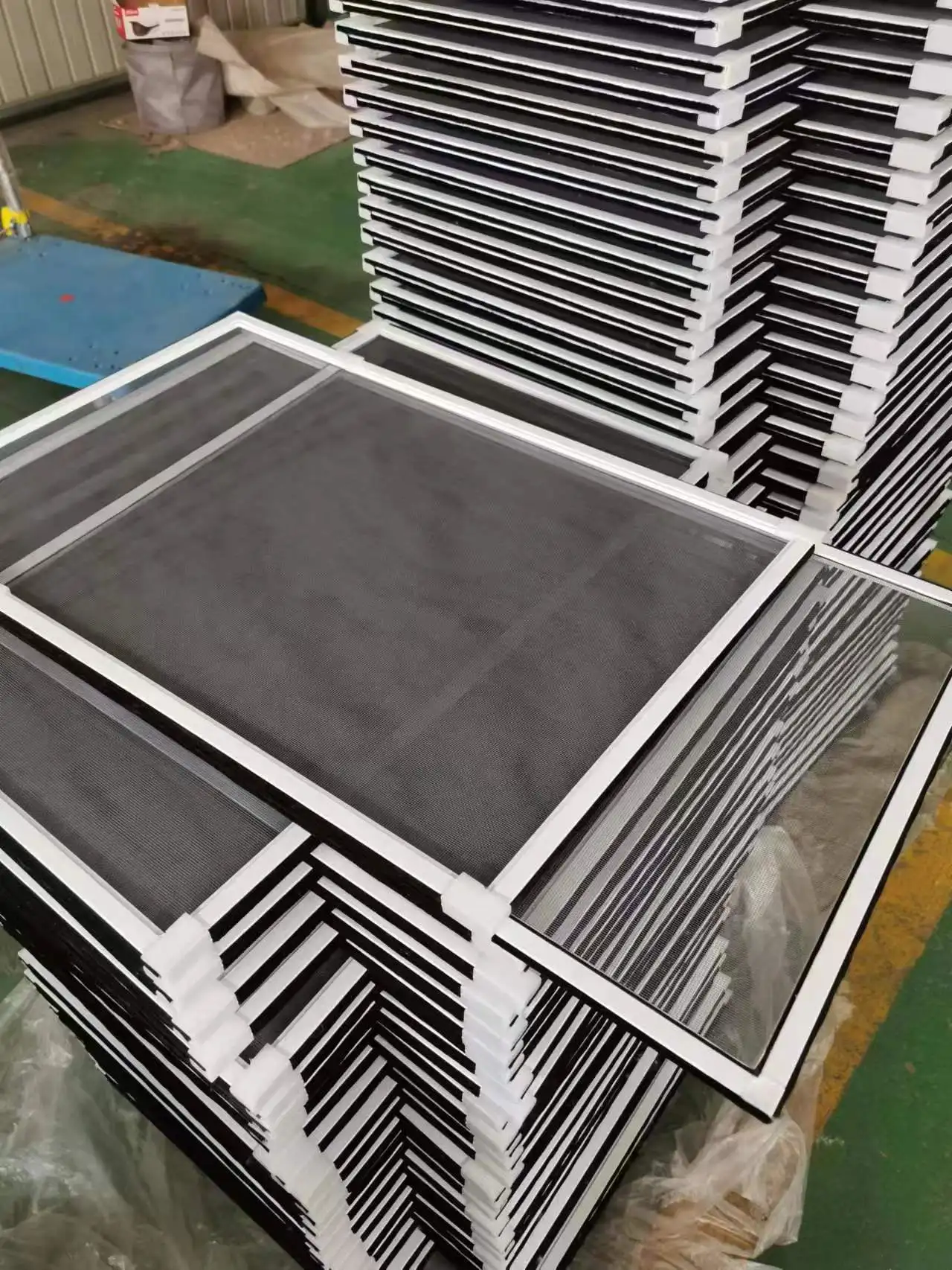 Wholesale Adjustable Expandable Aluminum Door Windows Accessories Fly Insects Mosquito Mesh