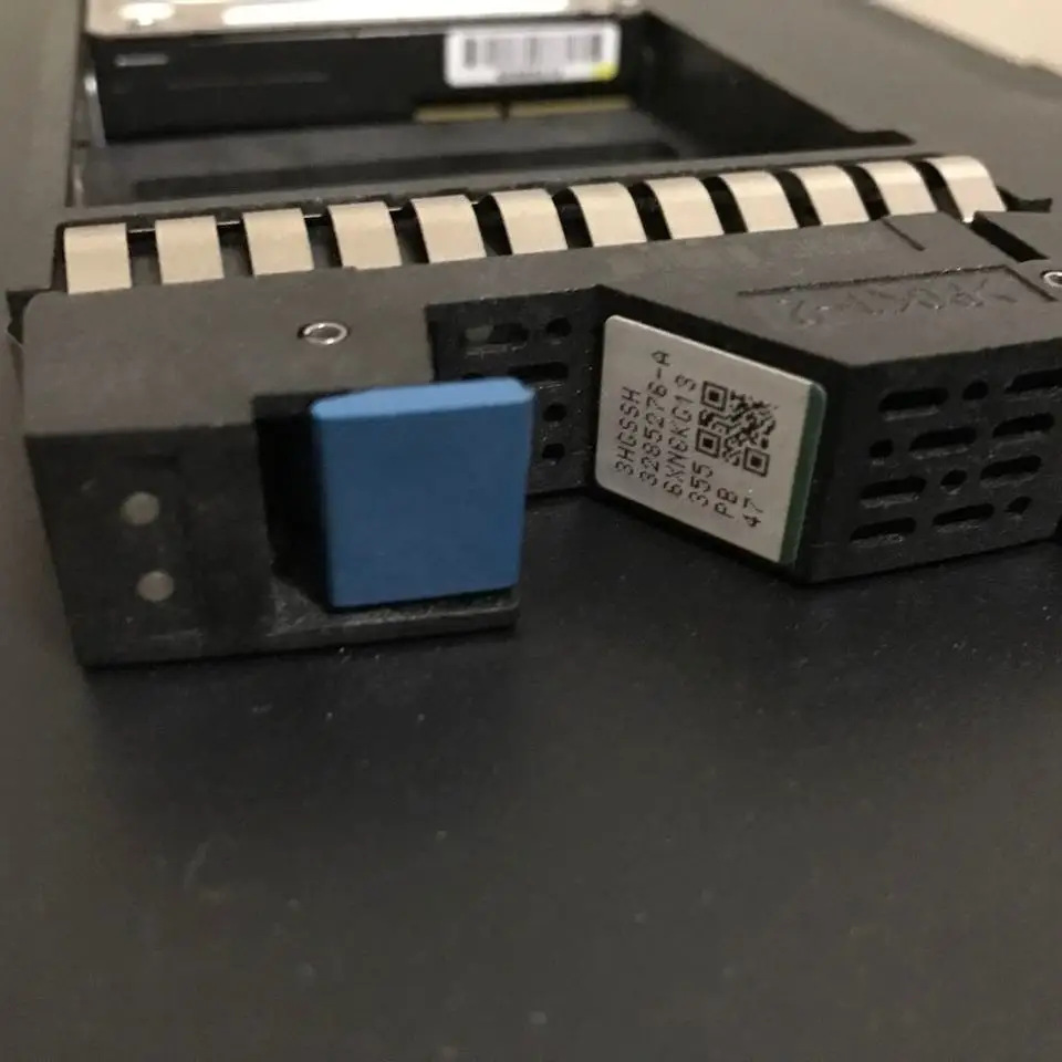 3285276-A 300GB 15K SAS 2.5 for HDS HUS 110 130 150 HDD