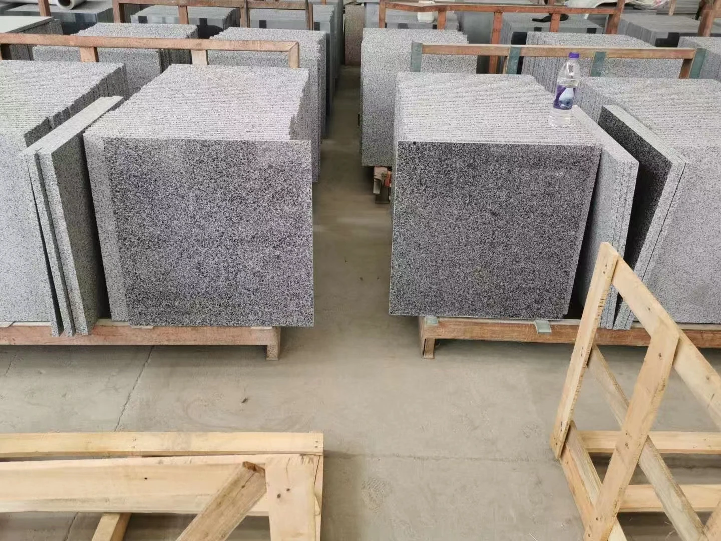 Most popular in G654 GraniteGranite floor paving stoneGranite floor paving stone