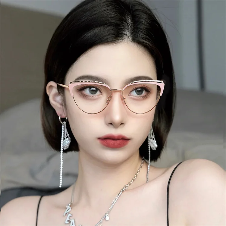 Fashion Cat Eye Anti Blue Light Blocking Computer Glasses Retro Metal Glasses Photochromic Anti Blue Light Eyeglasses Frames