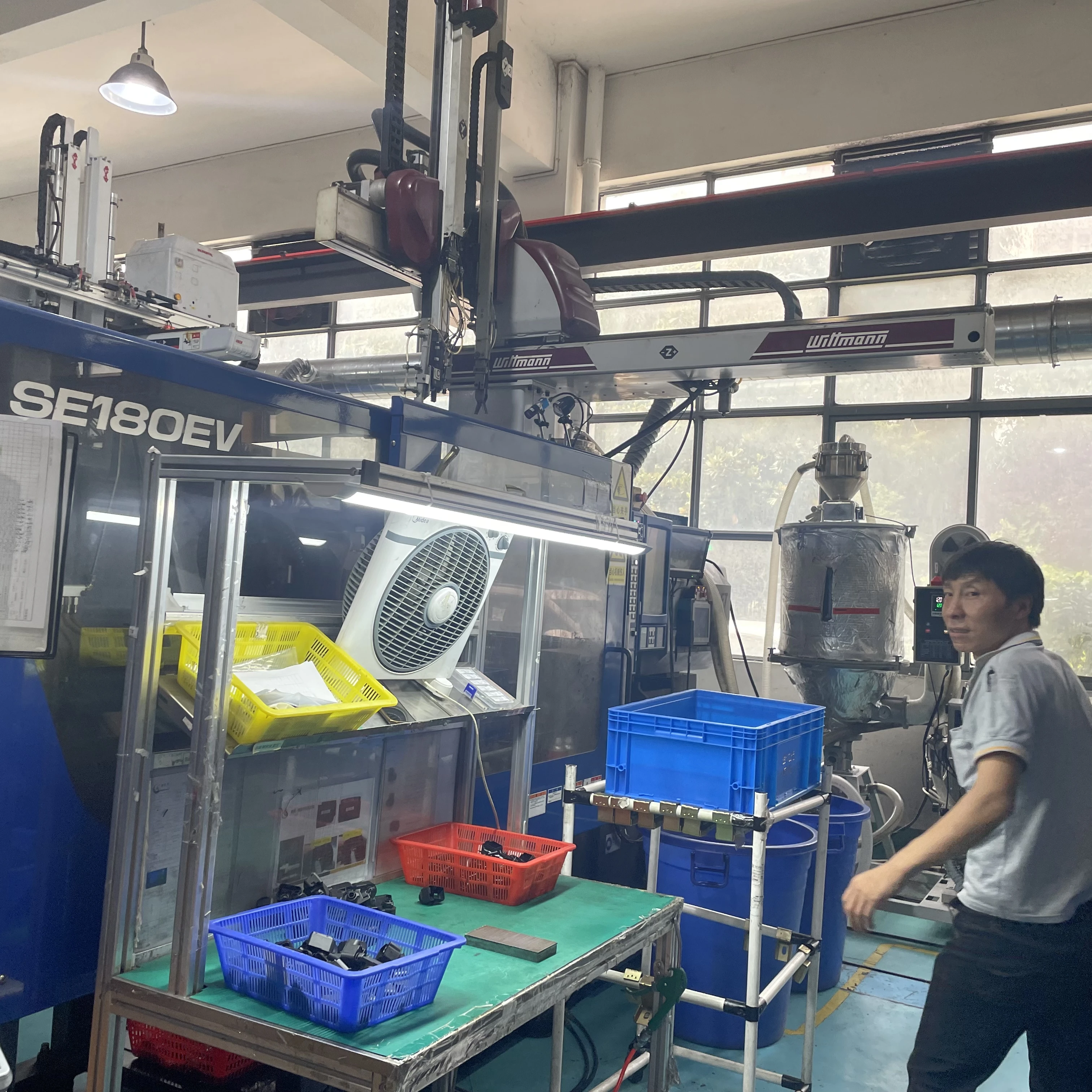 Suzhou гарантия качества, Автомобильный датчик атмосферного давления масла, индивидуальные пластиковые части корпуса датчика