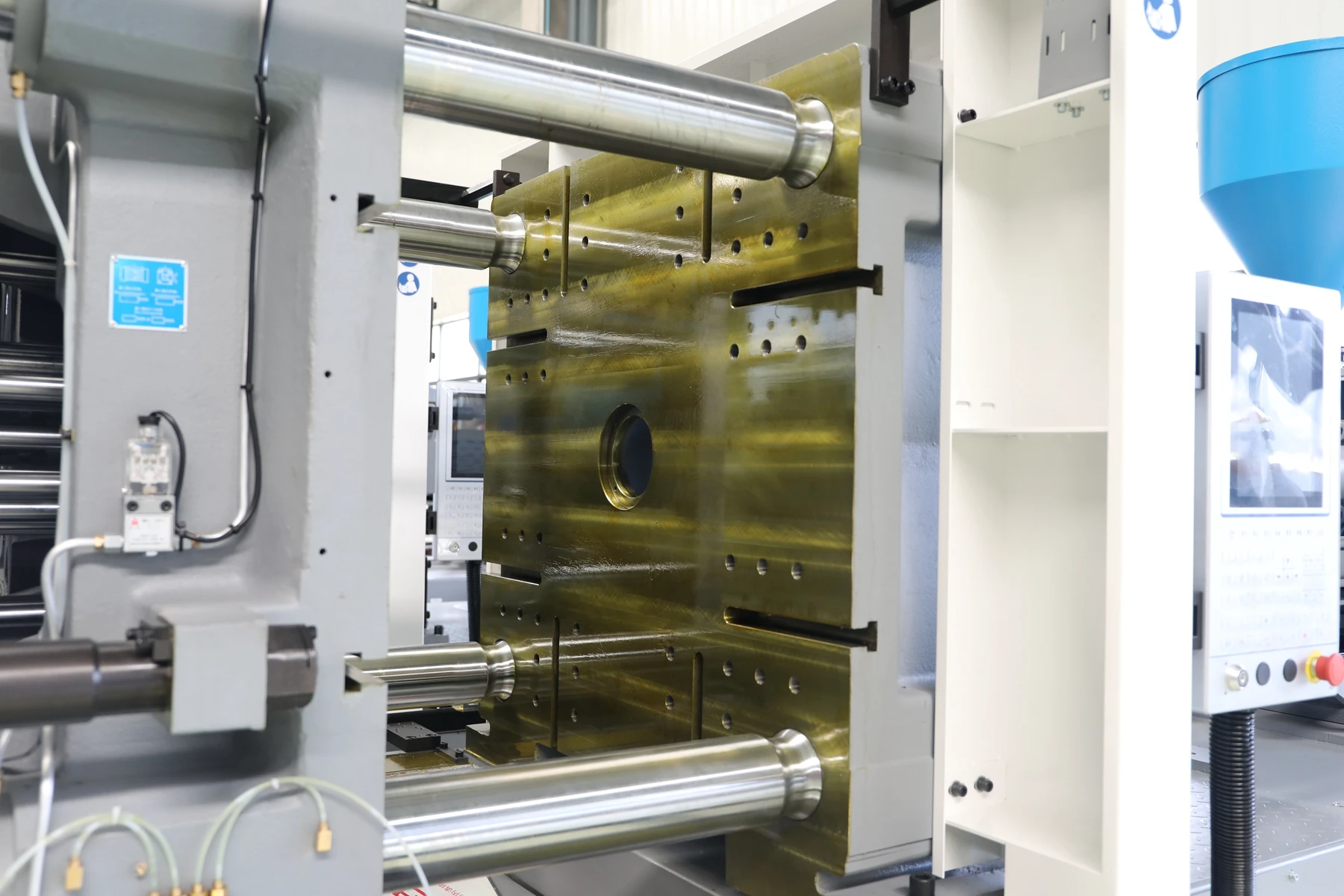 Highshine China Competitive Price Manufacturers Hand Operated HS-600 Injection Molding Machine For Plastic Toys