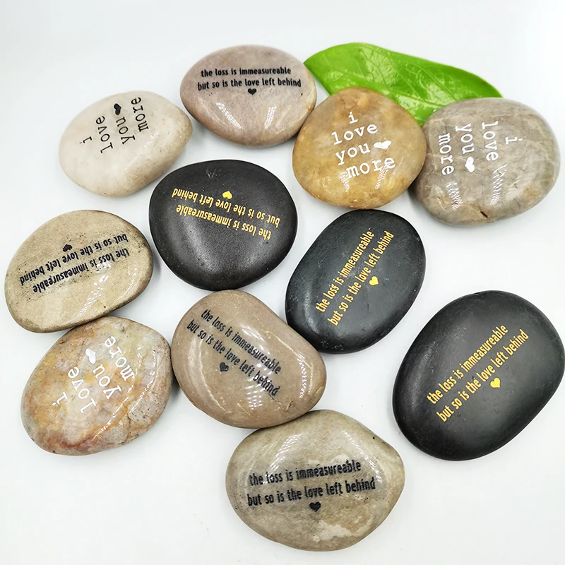 Заводская оптовая продажа натуральная гравированная галька индивидуальные пожелания печать речного галечного камня с бархатной сумкой