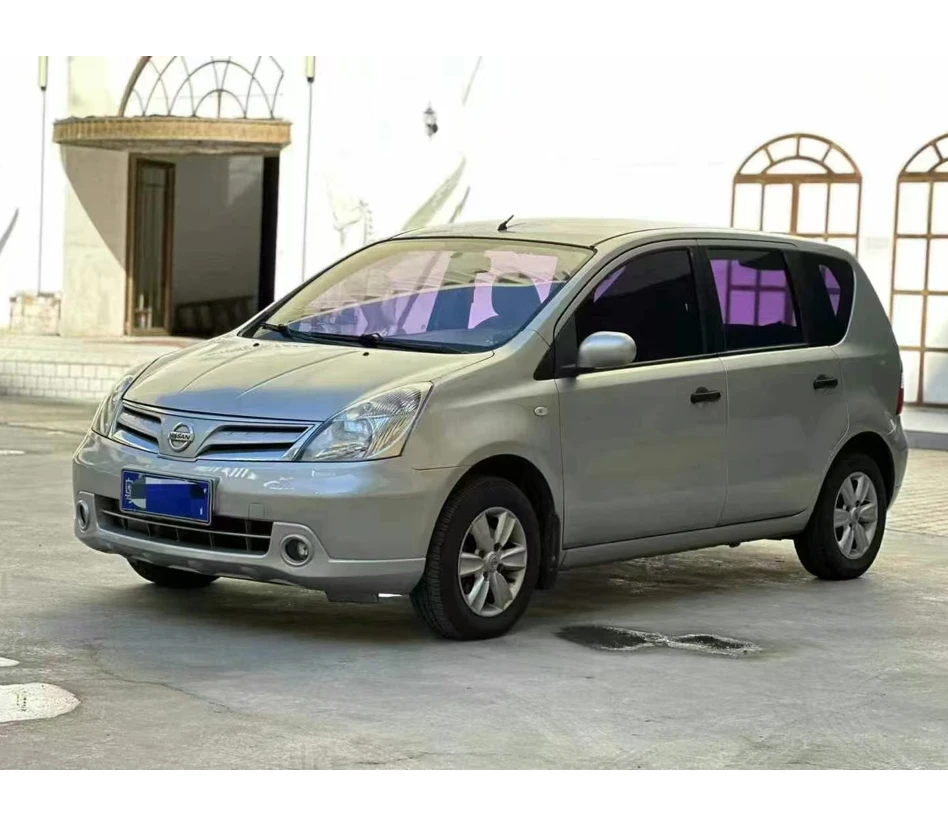 2010 NISSAN LIVINA 1.6L автоматический для семьи города работы люк на крыше хорошее состояние хороший двигатель подержанные автомобили