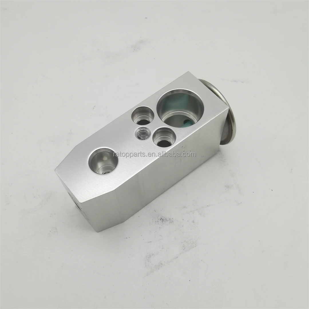 Valve YN20M00107S021 for SK250-8 SK330-8 Excavator Parts Expansion Valve