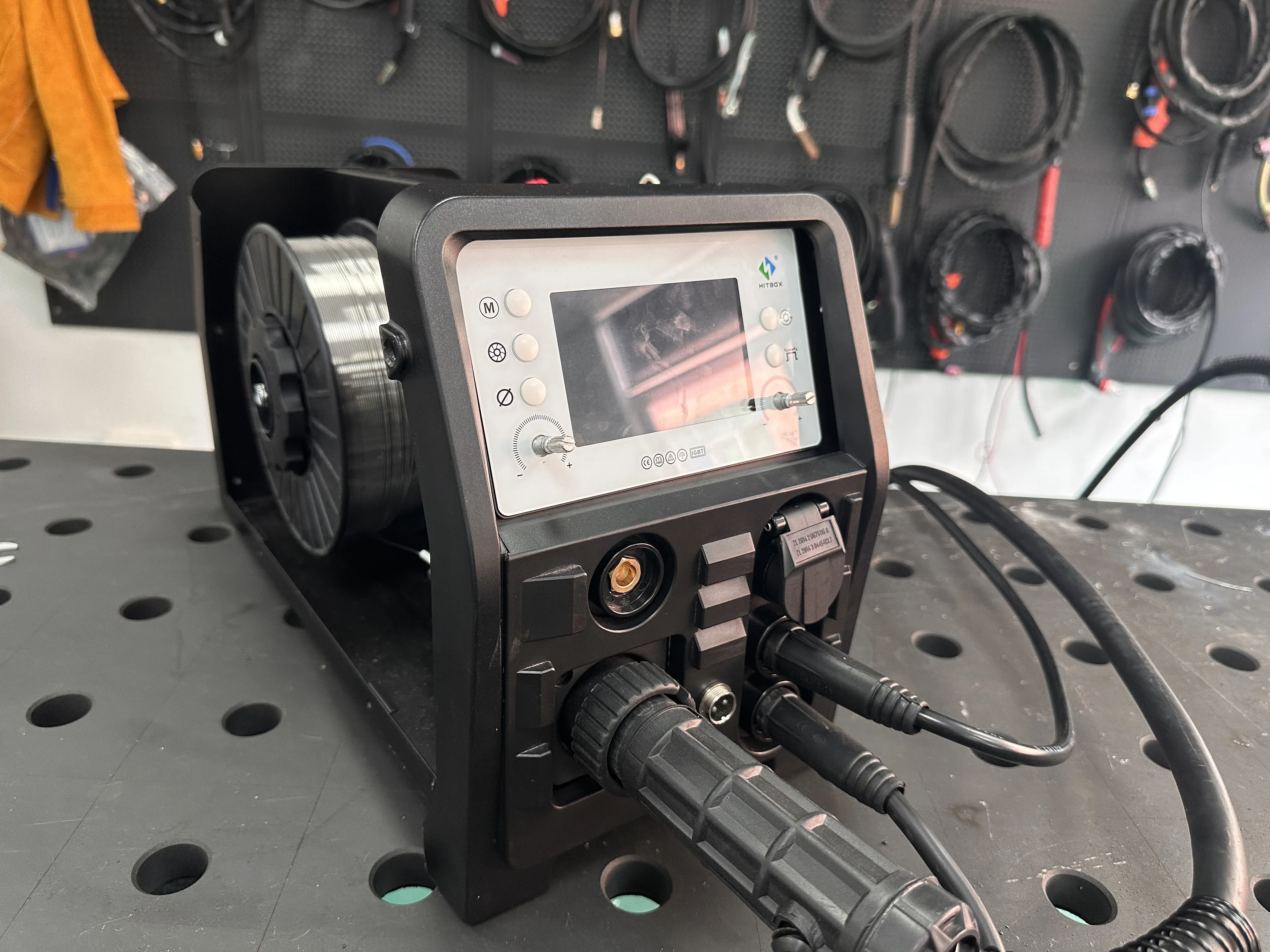 HITBOX Multi-function Welder Mig/tig/mma/cut/MIG gasless/mig Pulse Can Igbt Welding Machine Aluminum 6 In 1