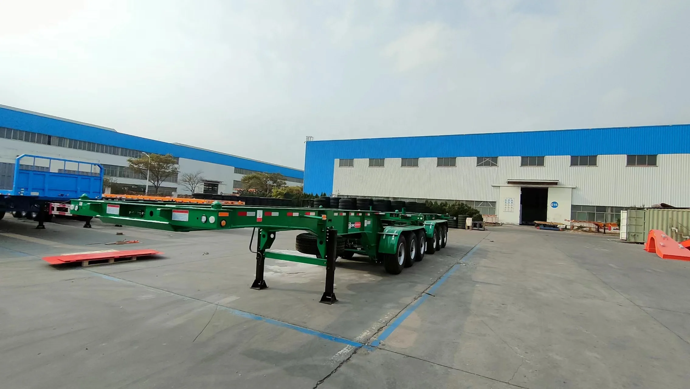 Sinotruk  3 axles double 20ft superlink  interlink skeletal trailer