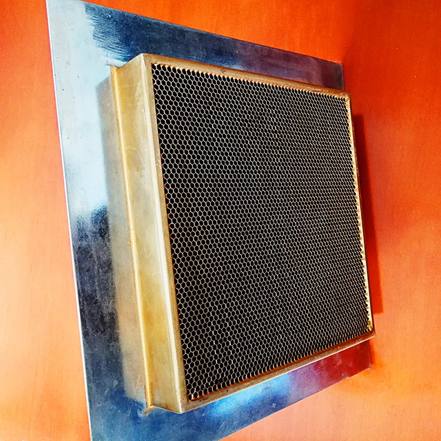 
3.2Mm Hole Cell Honeycomb Vent Core And Frame 