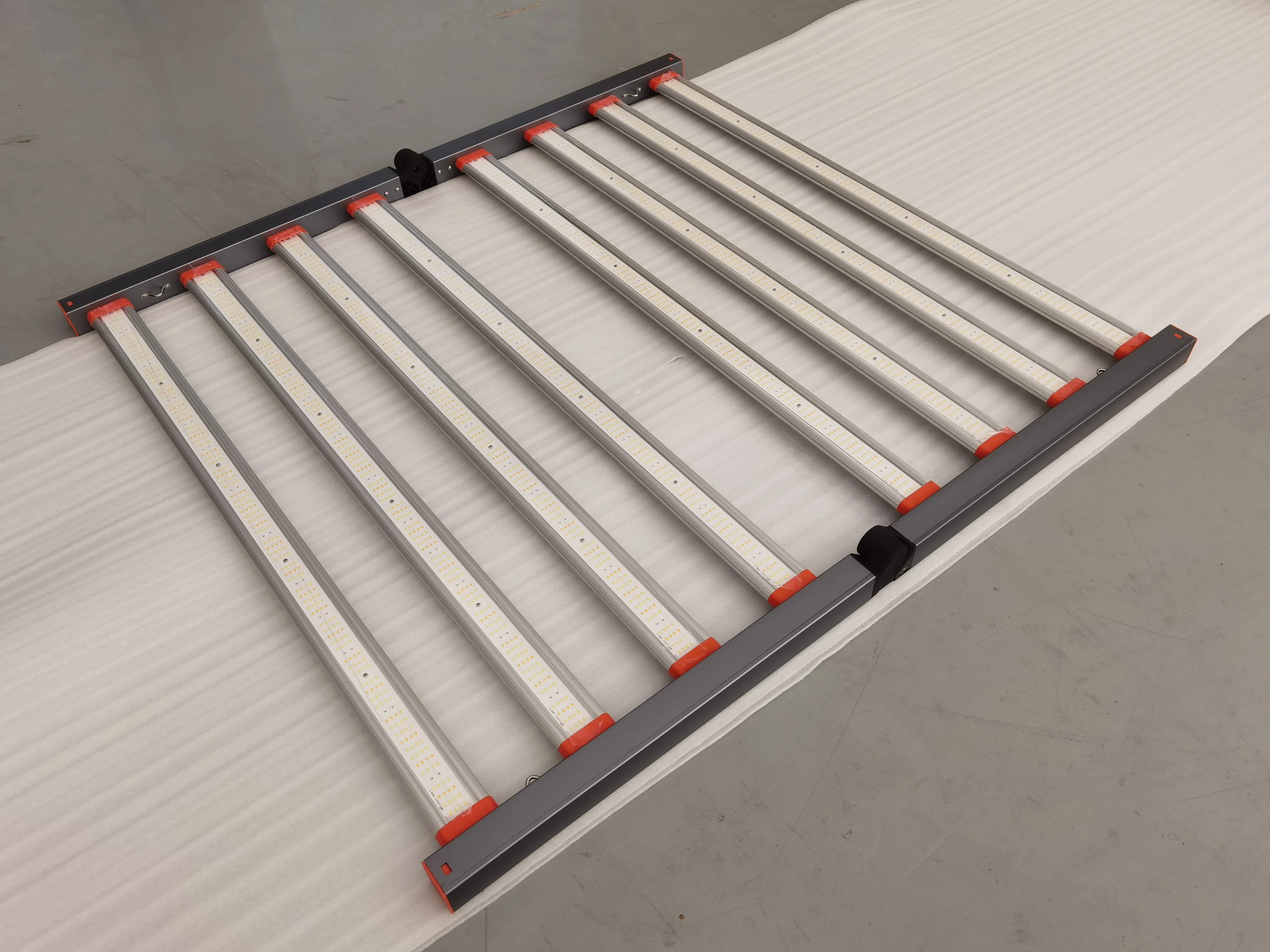 Foldable Design Dimmable 400W 660W 800W Hydroponics Grow Lights Full Spectrum Led Grow Light