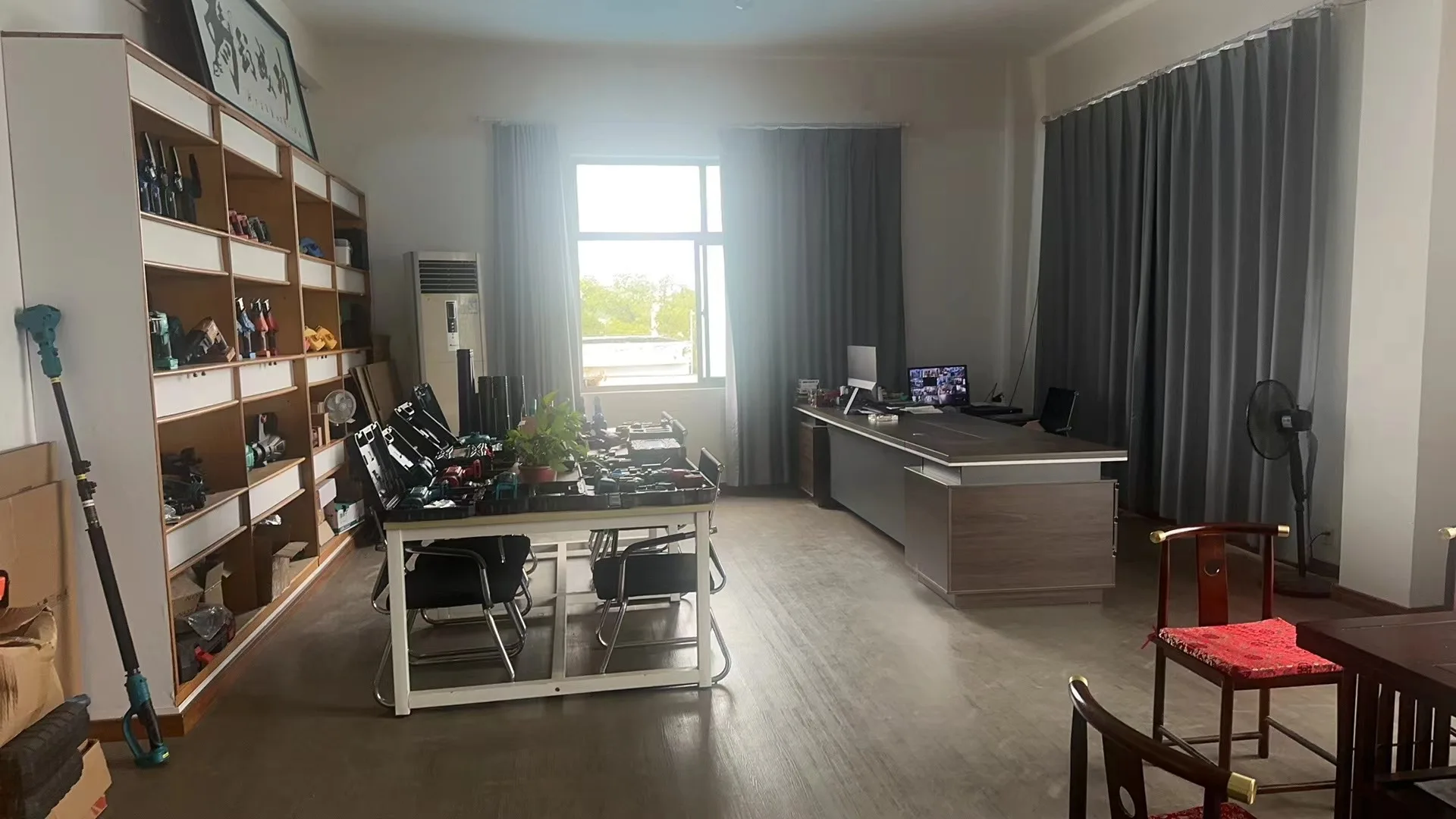 Wholesale Customized High Quality 21V Li-Ion Battery Cordless Tacker Staple Gun Nail Gun