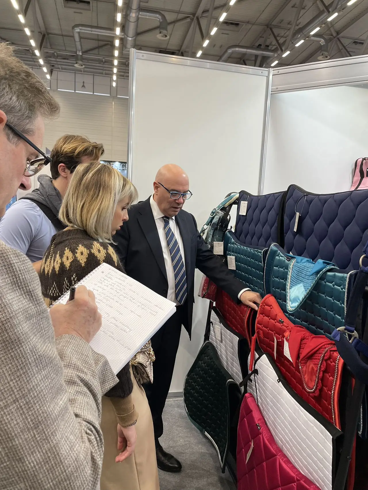 Professional Factory Horse Product Saddle Blanket Ready To Ship Clearance Price Brand New Saddle Pads Equestrian Equine Mat