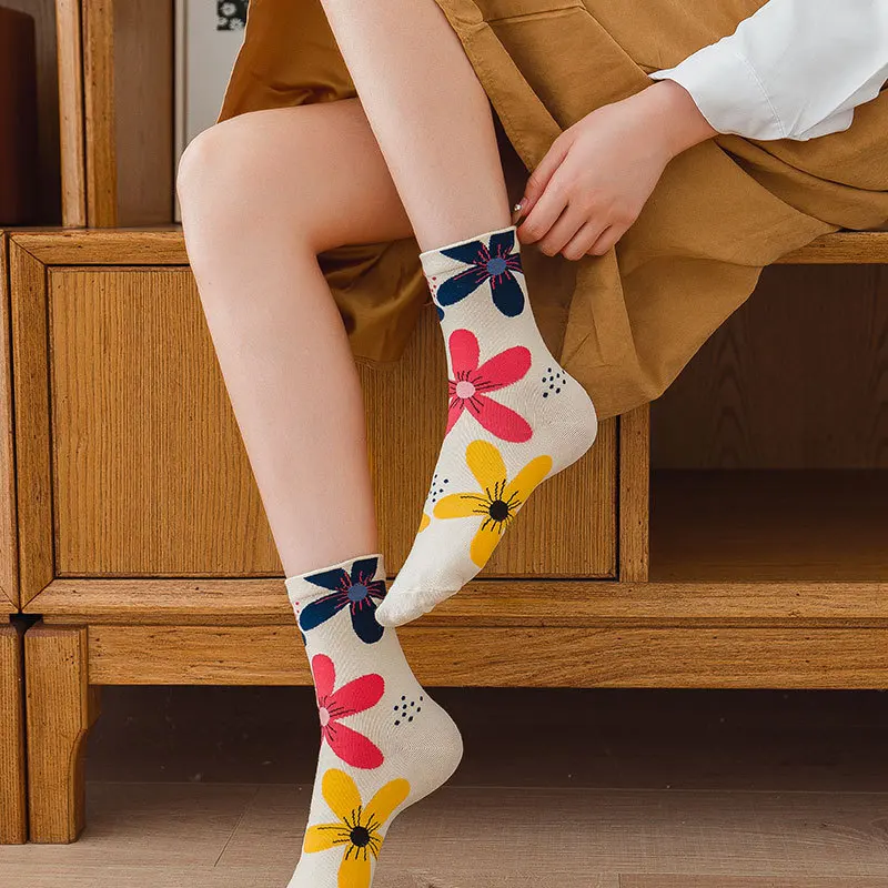 Middle tube South Korea Dongdaemun forest series cute womens cartoon flower socks