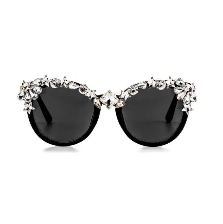 
Wholesale New Fashion Women Rhinestone Decorative Cat Eye Sunglasses Female Vintage Mirror Sunglasses for girls 100% UV400 