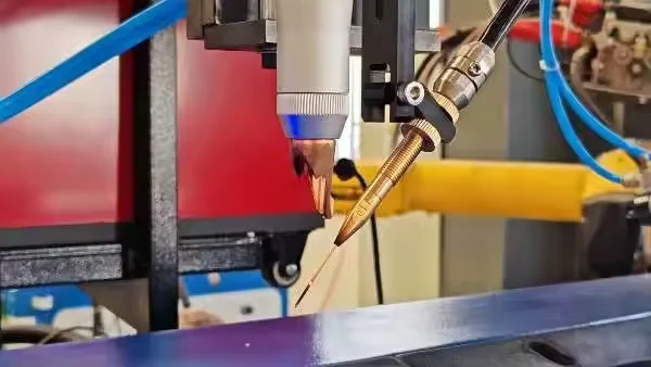 FED 3000w Automatic metal cylinder tank duct chimney seam welding machine TIG Mig Laser Welder