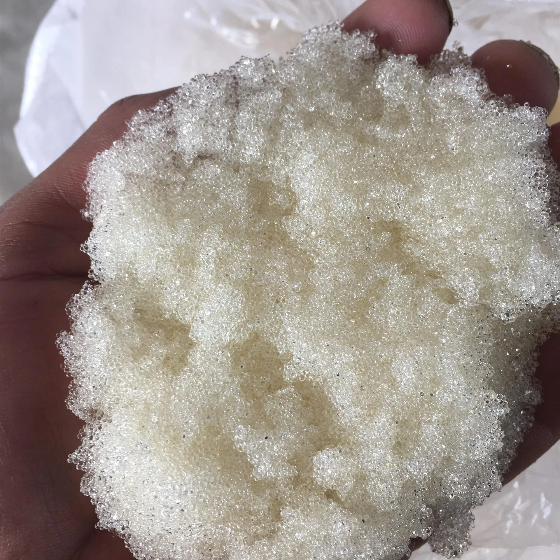 High Purity And High Quality Strongly Basic Macroporous Anion Exchange Resin S6368 A For Fruit Concentrates