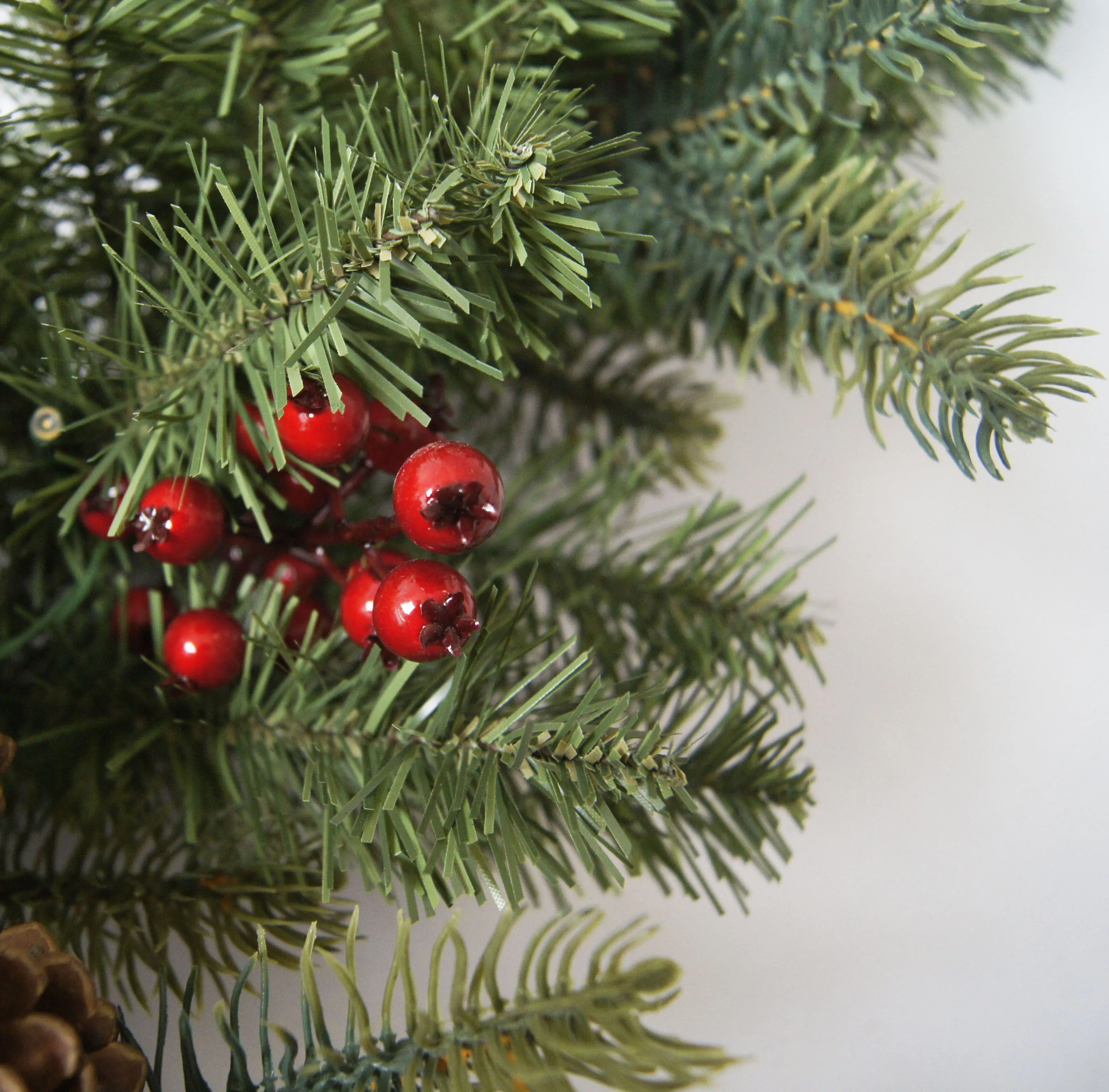 Wholesale Christmas light decorative front door advent wreath pine new years artificial 60 corona navidad