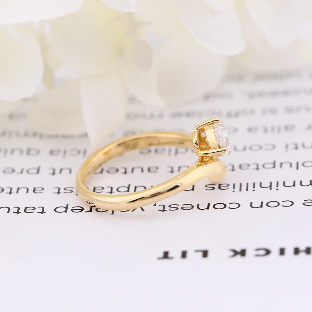 Diamond Solitaire Engagement Ring 1.1ct  classical four claw vintage style Oval 18K White Gold ring