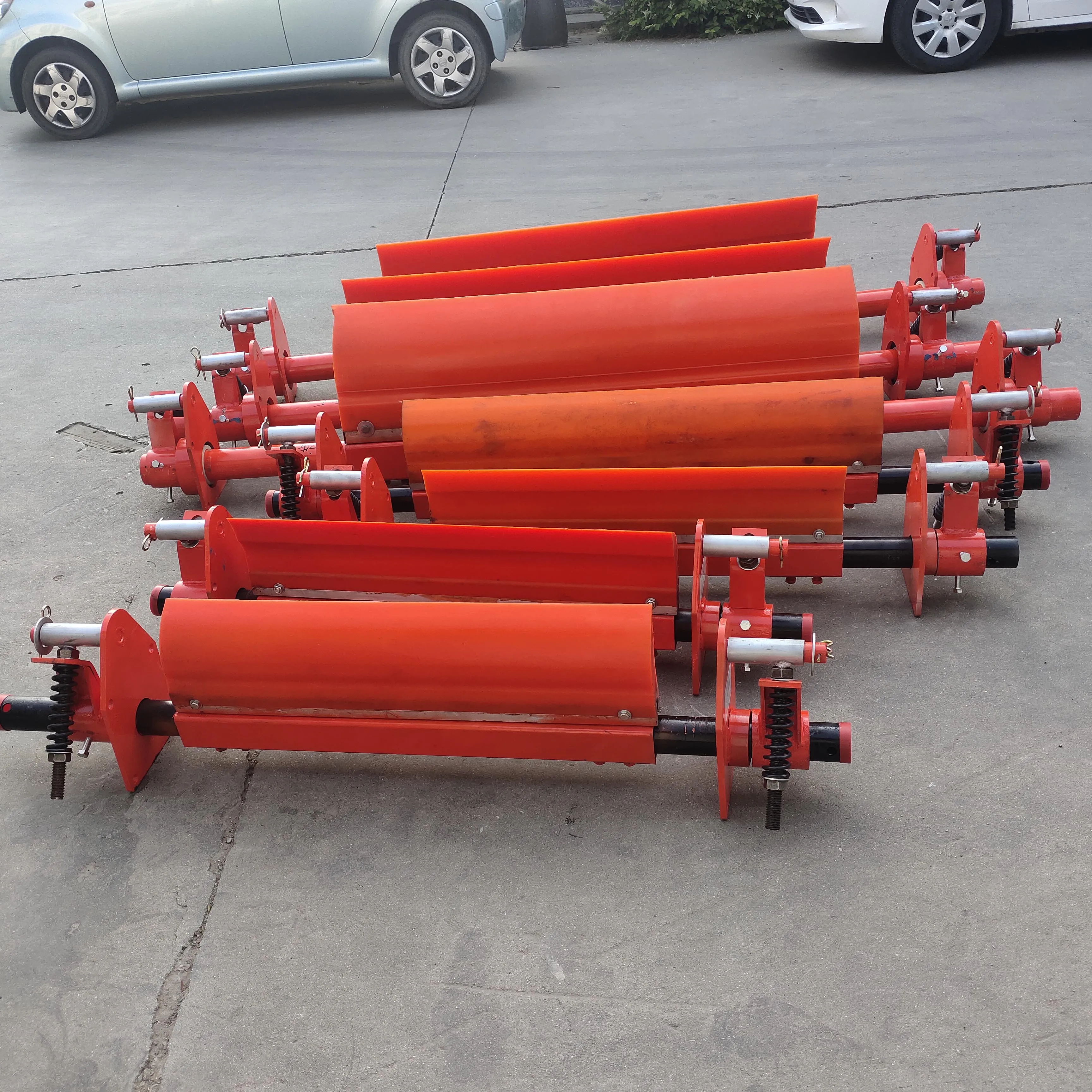 high quality pu blade i type iron ore light weight material conveyor multi-blade belt cleaner for non loaded