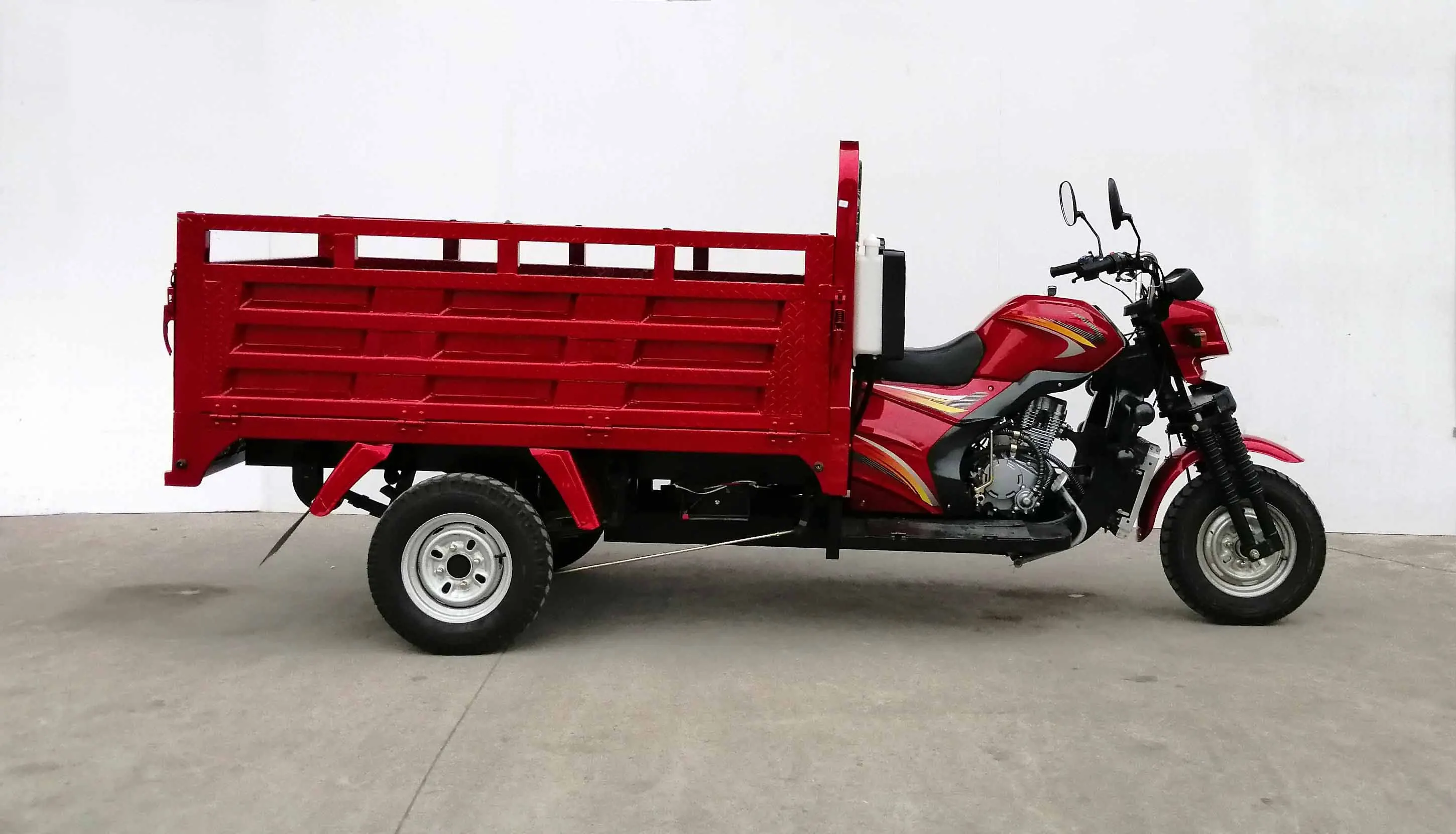 
Hot sales 250cc water-cooled quality three wheel cargo tricycle motorcycle trike Heavy duty China Powerful engine CCC reliable 