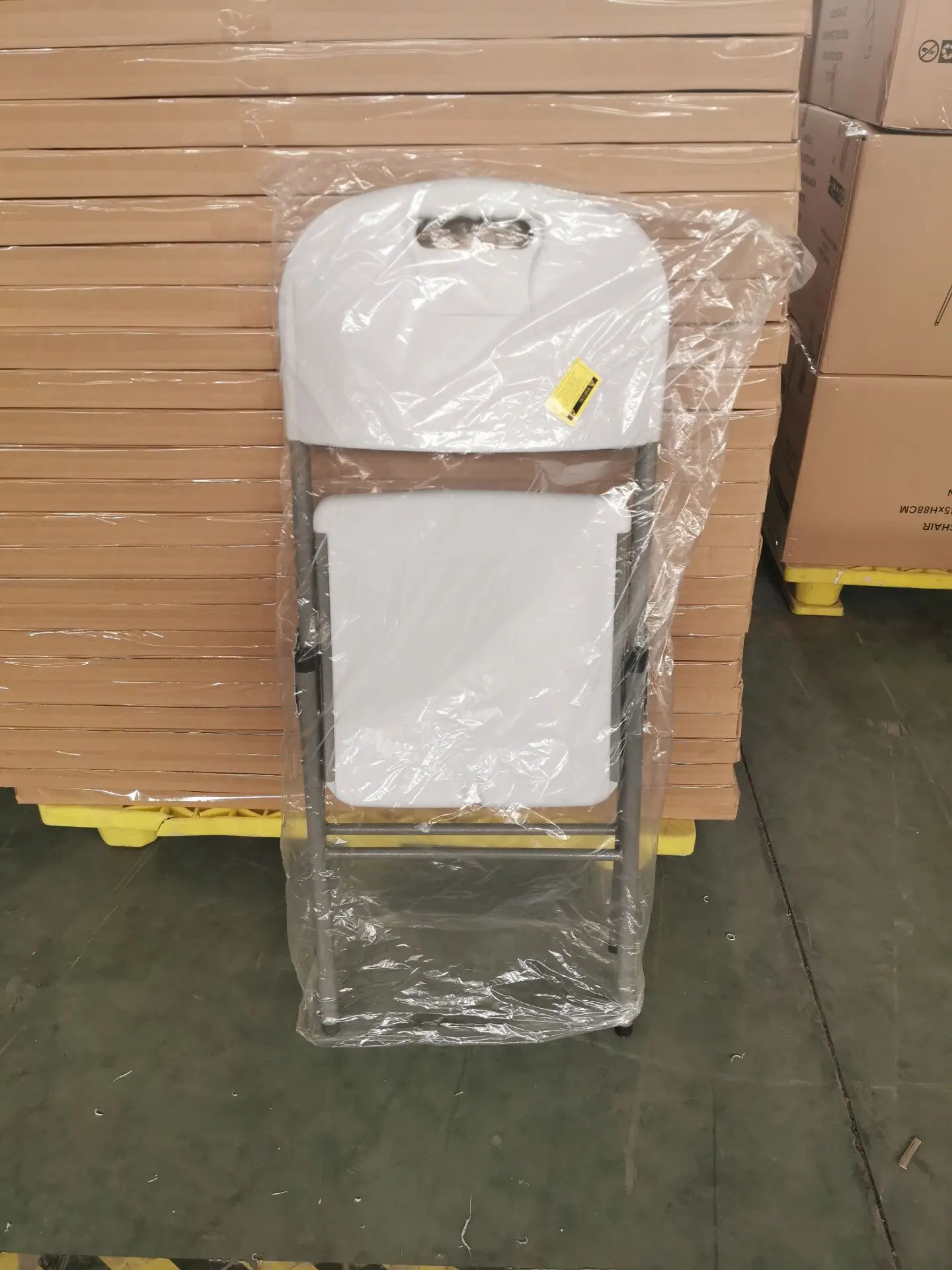 Manufacturer Wholesale Plastic Outdoor Folding Garden Wedding Chair for Party Events Rental