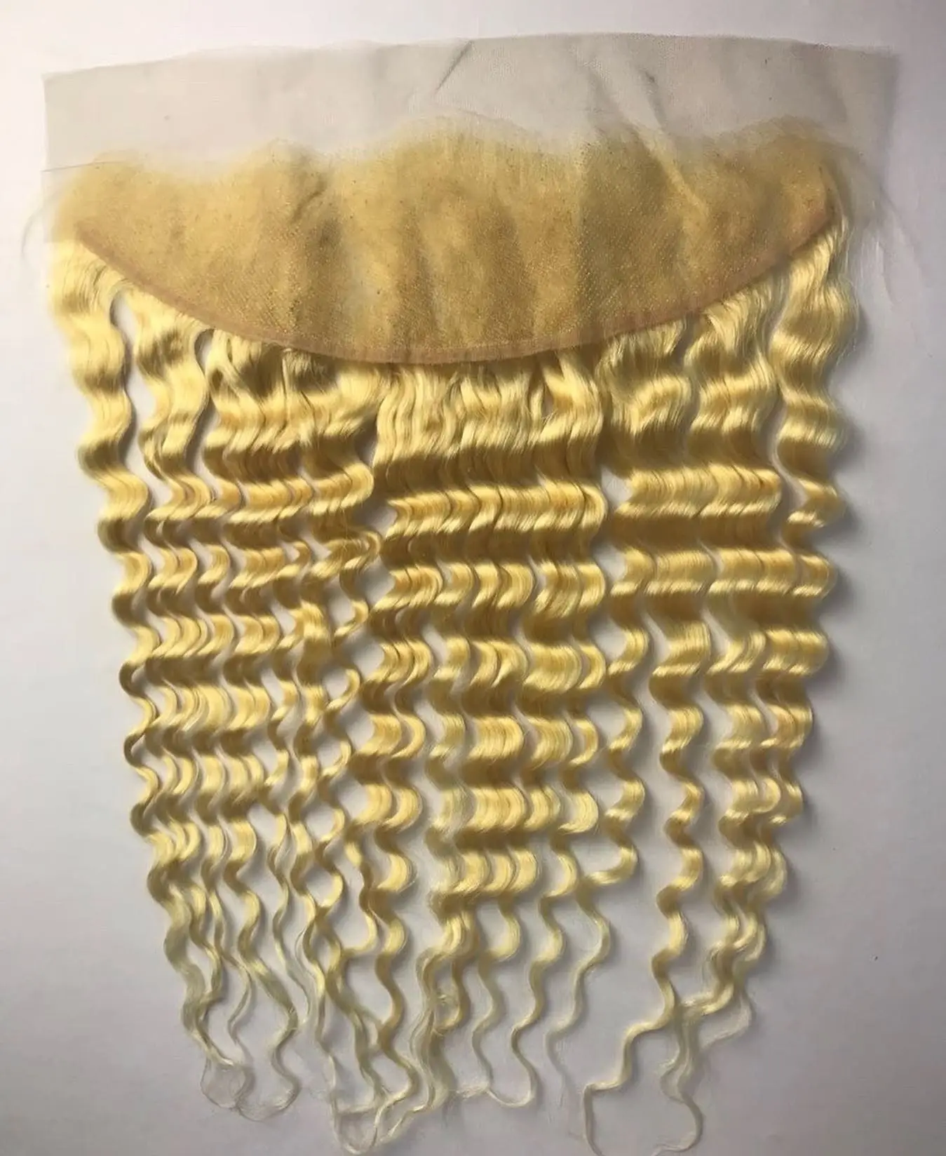 2024 Hot Sale 613 Blonde Bundles Frontal Hair Weave Free Sample Raw Wefted Human Hair Extensions Curly Lace Closure Hair Bulk