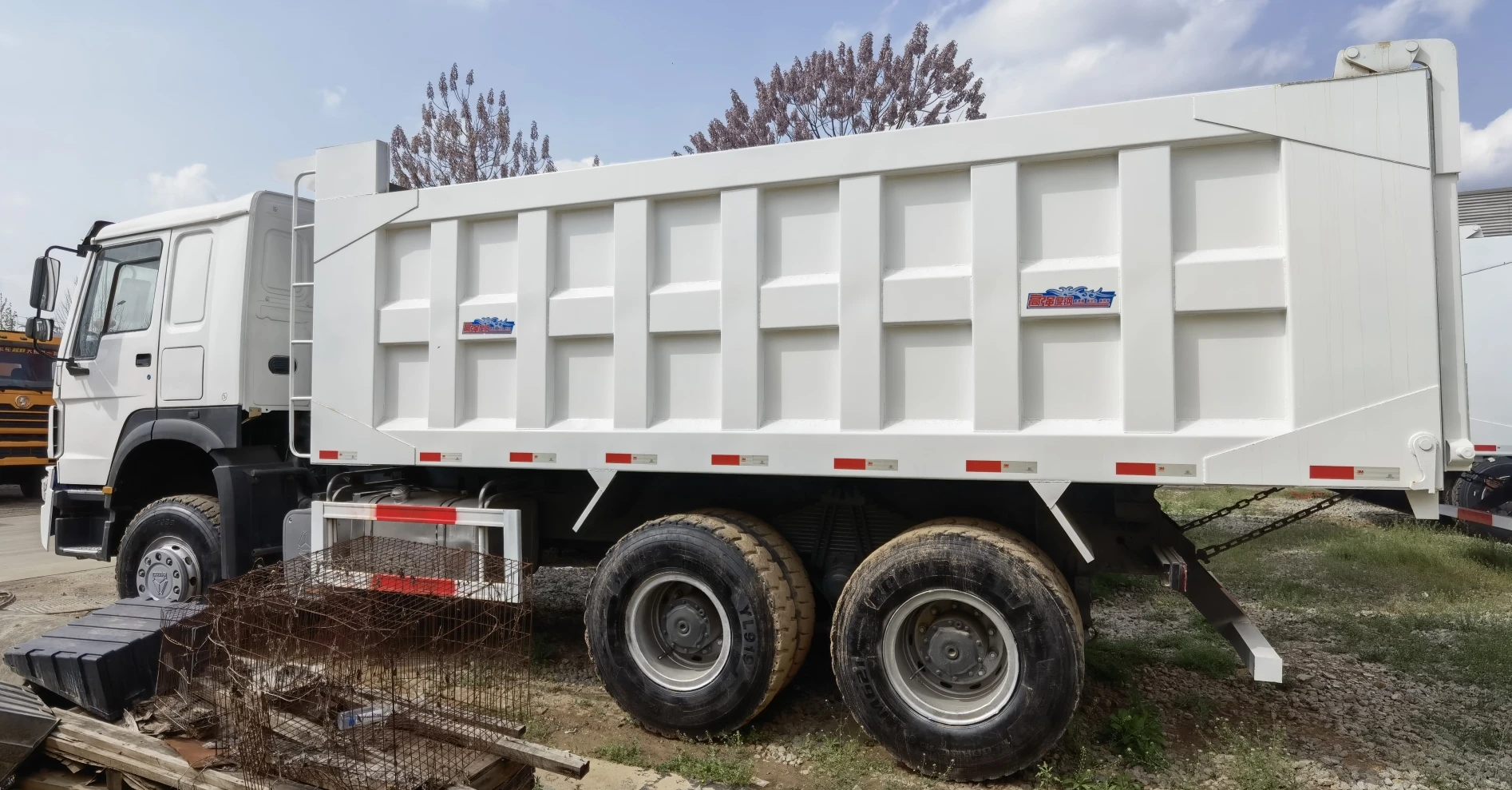 Самосвал Howo 40 тонн 6x4 недорогой Подержанный 10 колесный двигатель 8 л механическая коробка передач дизельное топливо Евро 5 стандарт 8x4 тяжелый