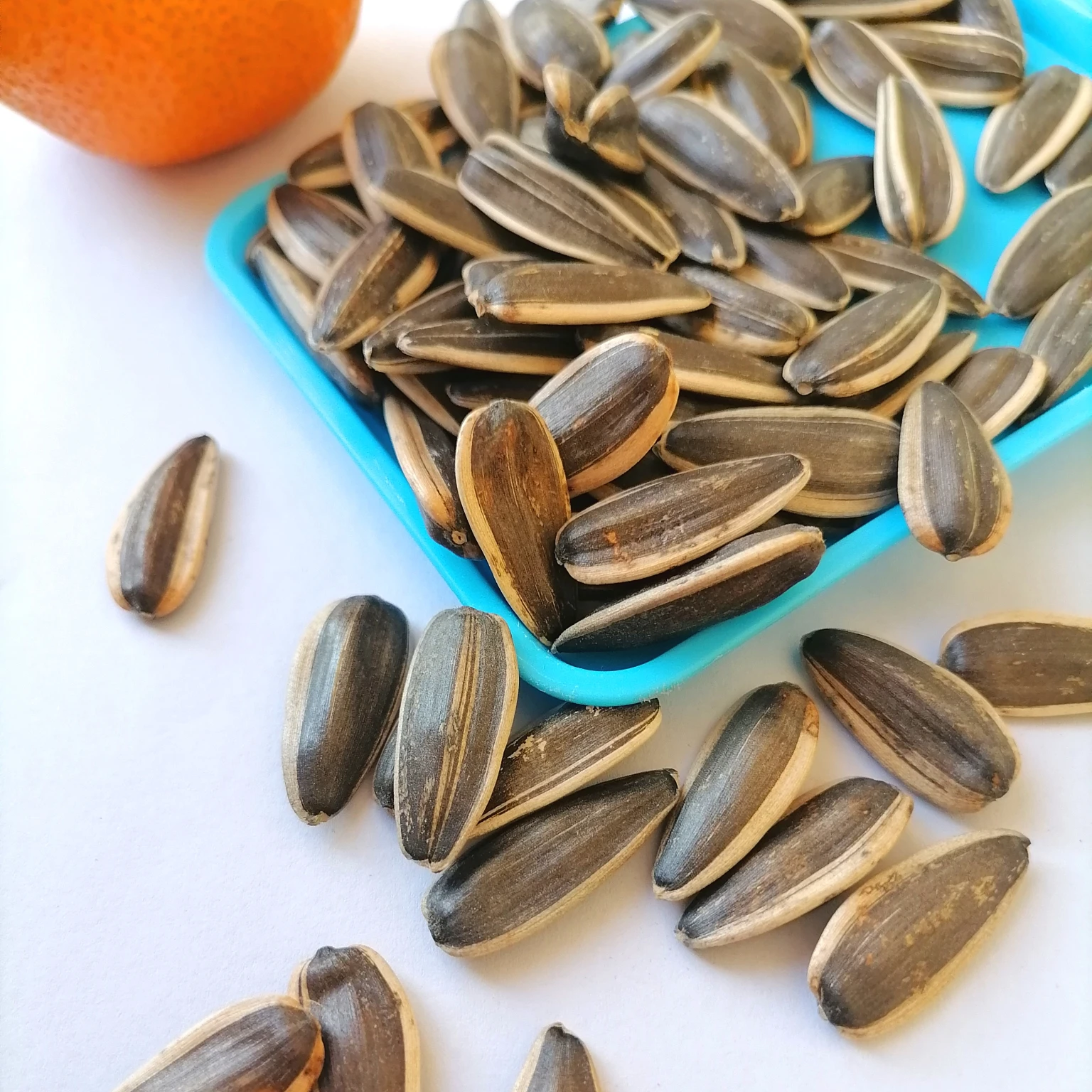
high top chinese inner mongolia original taste sunflower seeds363 361 601 5009 walnut red dates pumpkin seeds 