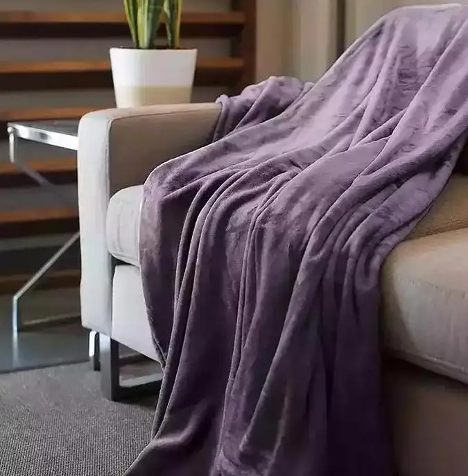 Blankets In Bulk Factory Custom Flannel Blanket All Season Solid Color European Style Flannel Fleece Blanket