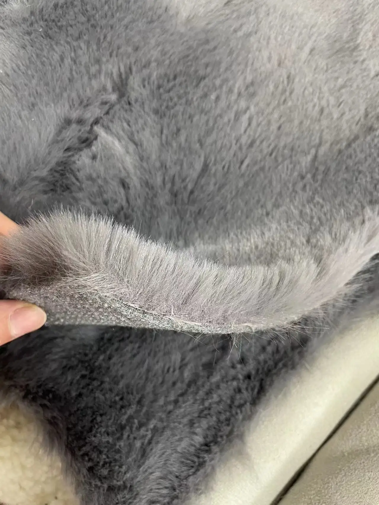 Faux Rabbit Fur Fabric For non slip felt anti slip backing for carpets fabric