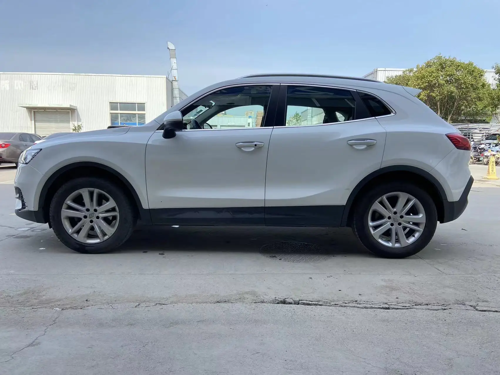 Оптовая продажа 2019 года от BAOWO BX5 высококачественного бутикового модного автомобиля