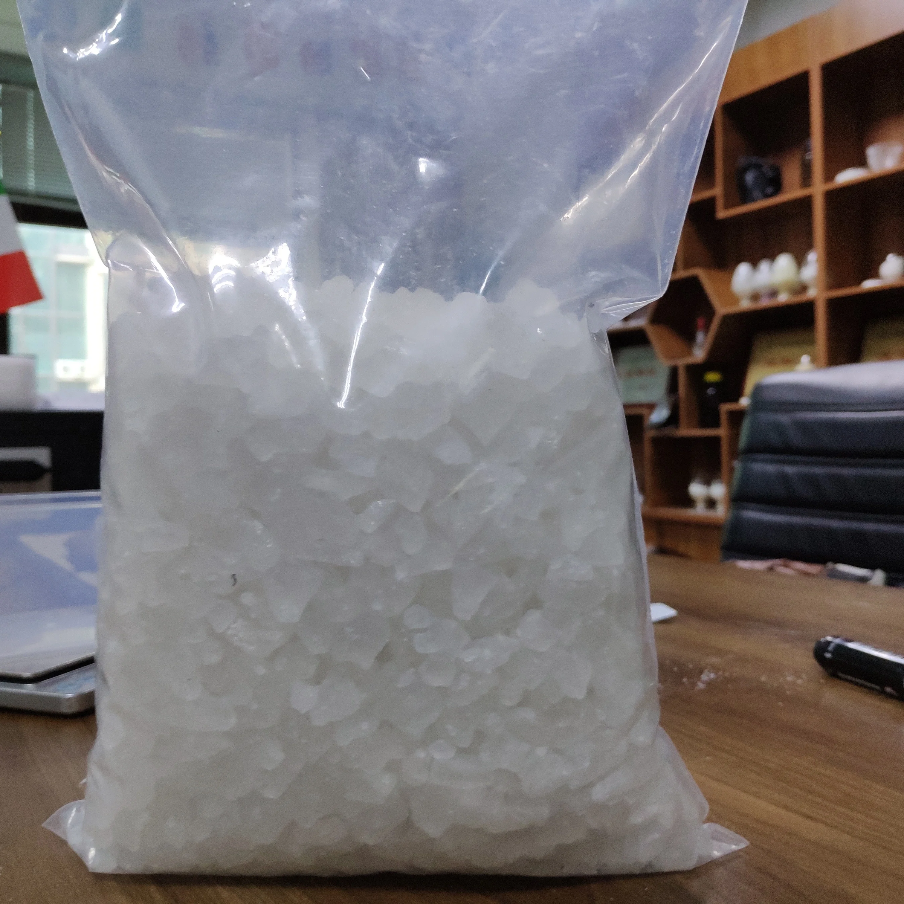 
Factory price 102-97-6 N-Isopropylbenzylamine white big crystal with good quality 