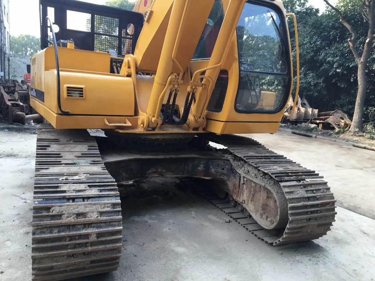 Most popular Modern Excavators Used Hyundai 210-5D excavators at cheap prices for sale