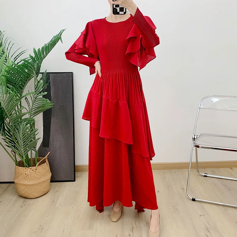 2024 Spring Lotus Sleeve Pleated Dress Elegant and Unique Design Fashionable Large Size Pleated Dress for Women