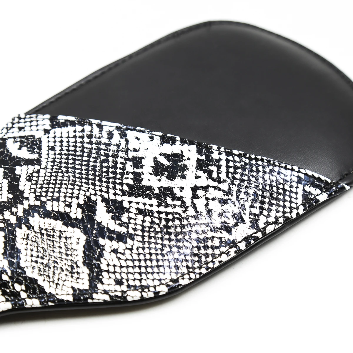 Kink Fetish BDSM Toy PVC Leather Snake Skin Pattern Slave Spanking Paddle With a Handle