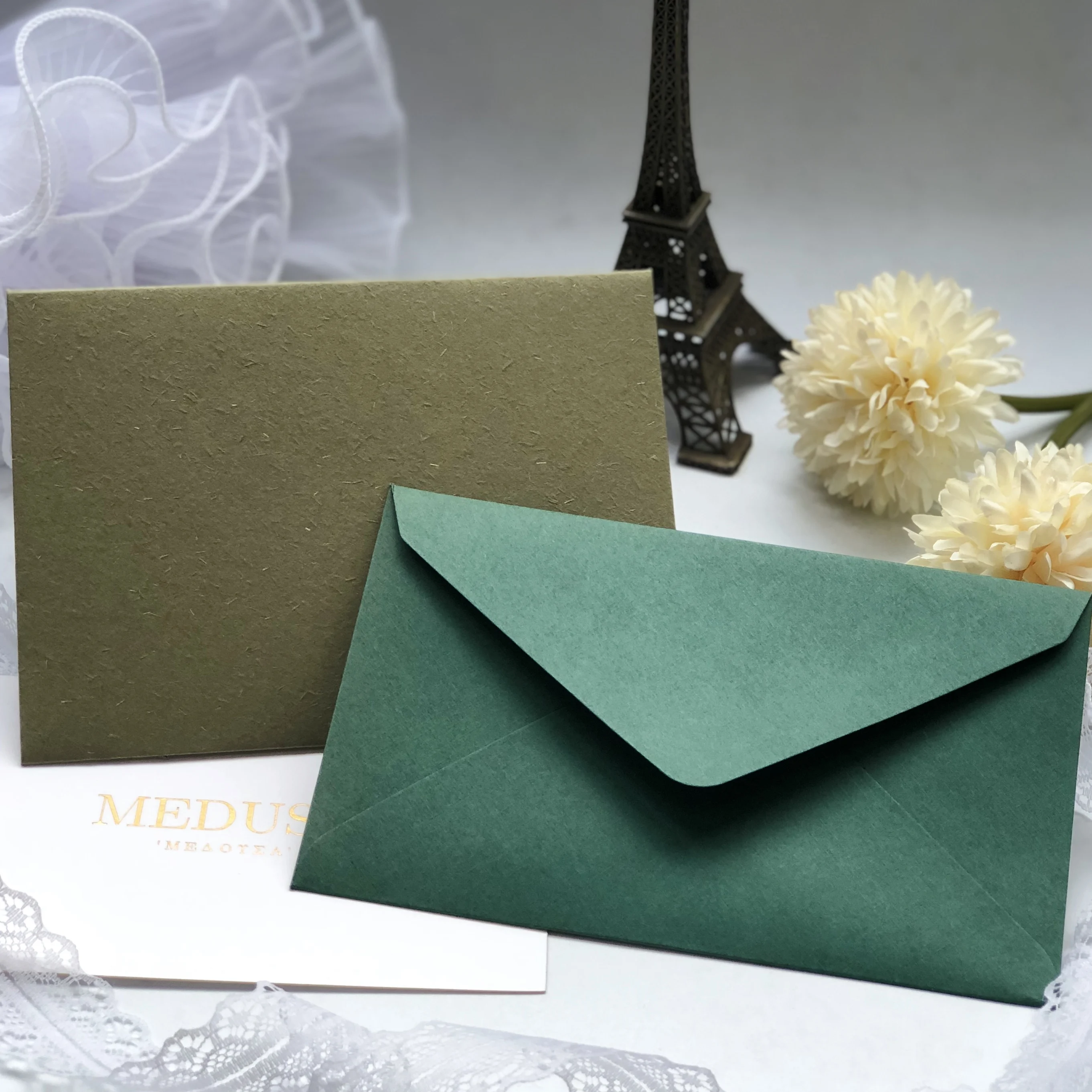 Low MOQ Matte Green Envelope Beautifully Decorated Craft Envelope Business Invitation