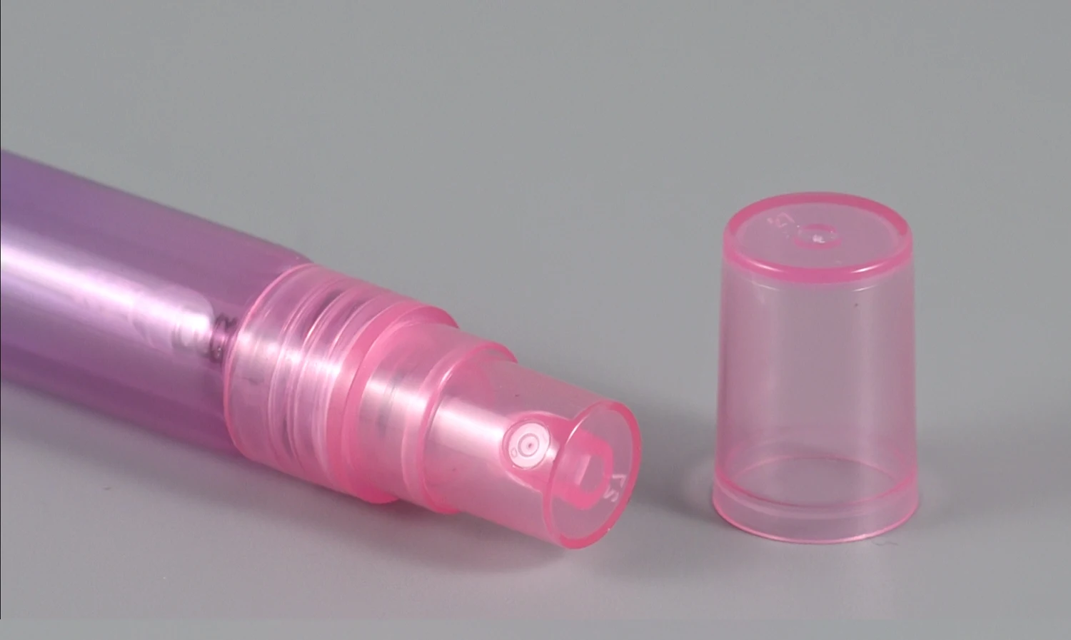 Factory Price OEM Color Portable Sample Bottles Colorful Mini Mist Spray Round Glass 10ml Perfume Pen Bottle