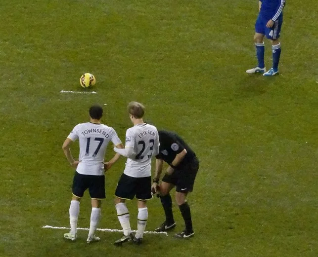 Multi-purpose Traffic Athletic Field Inverted Marking Striping Acrylic Spray Paint