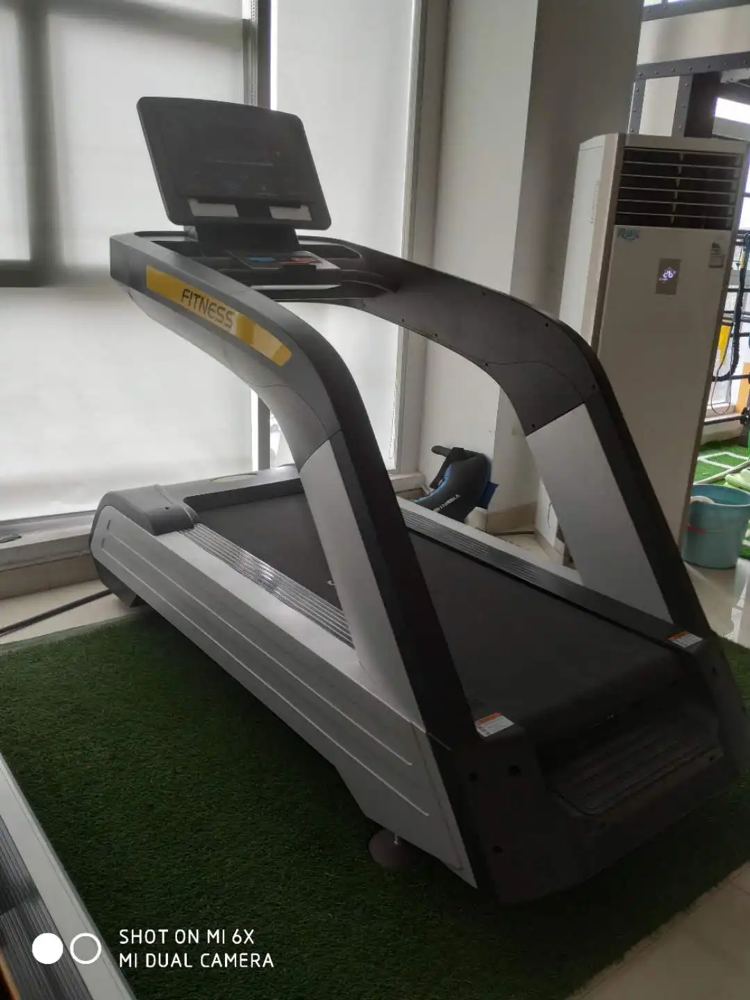 Factory Price 2022 commercial fitness running machine equipment Treadmill/commercial trademill