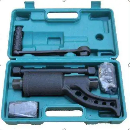 Tire Repair Tool Car Accessories Truck Lug Nut Wrench 4800N/M with 32mm 33mm Socket for Universal Trye Repair