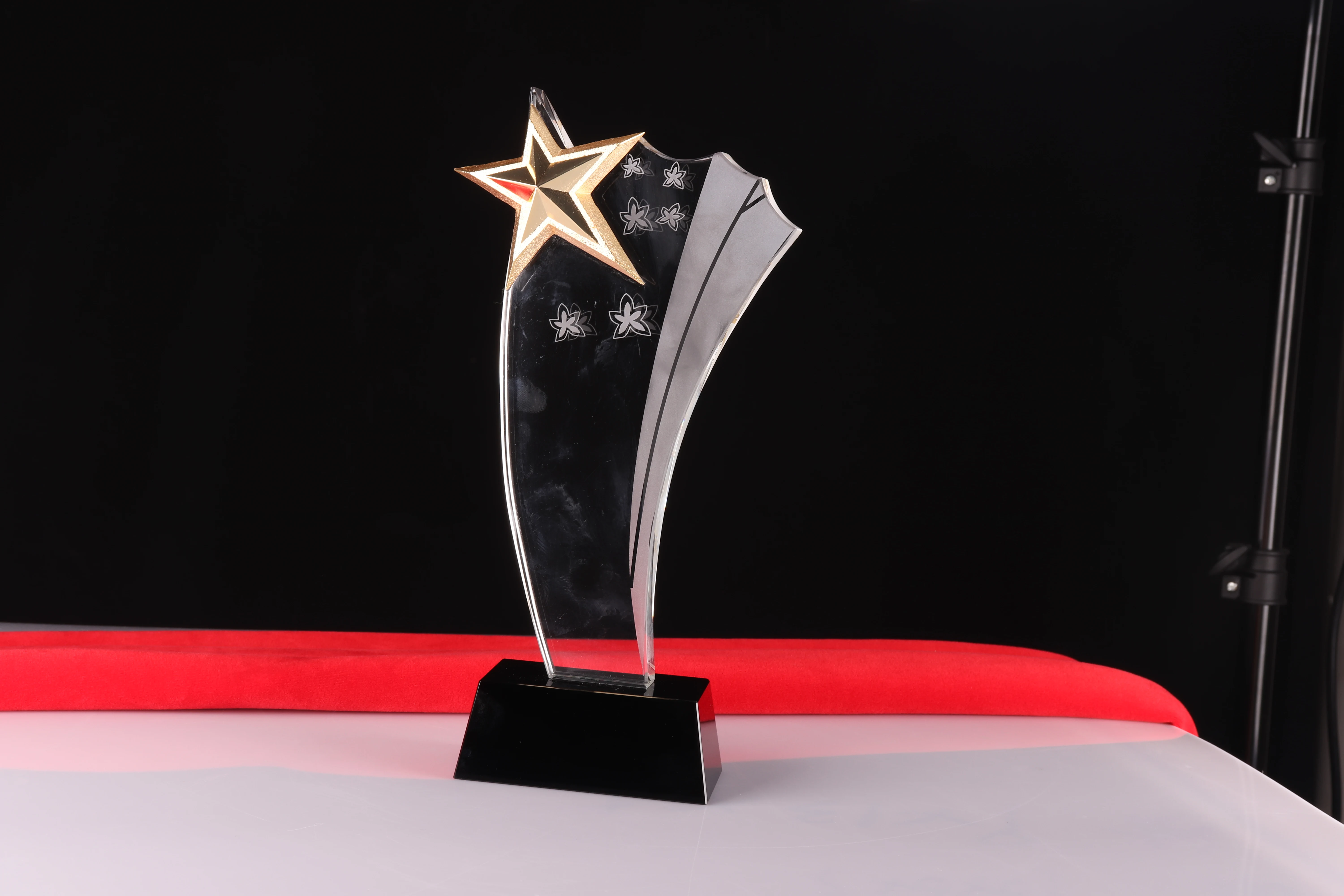 Pujiang Wholesale Optical K9 Crystal Glass Trophy 2020 Personality Customized Blank Award Trophies for Uv Printing