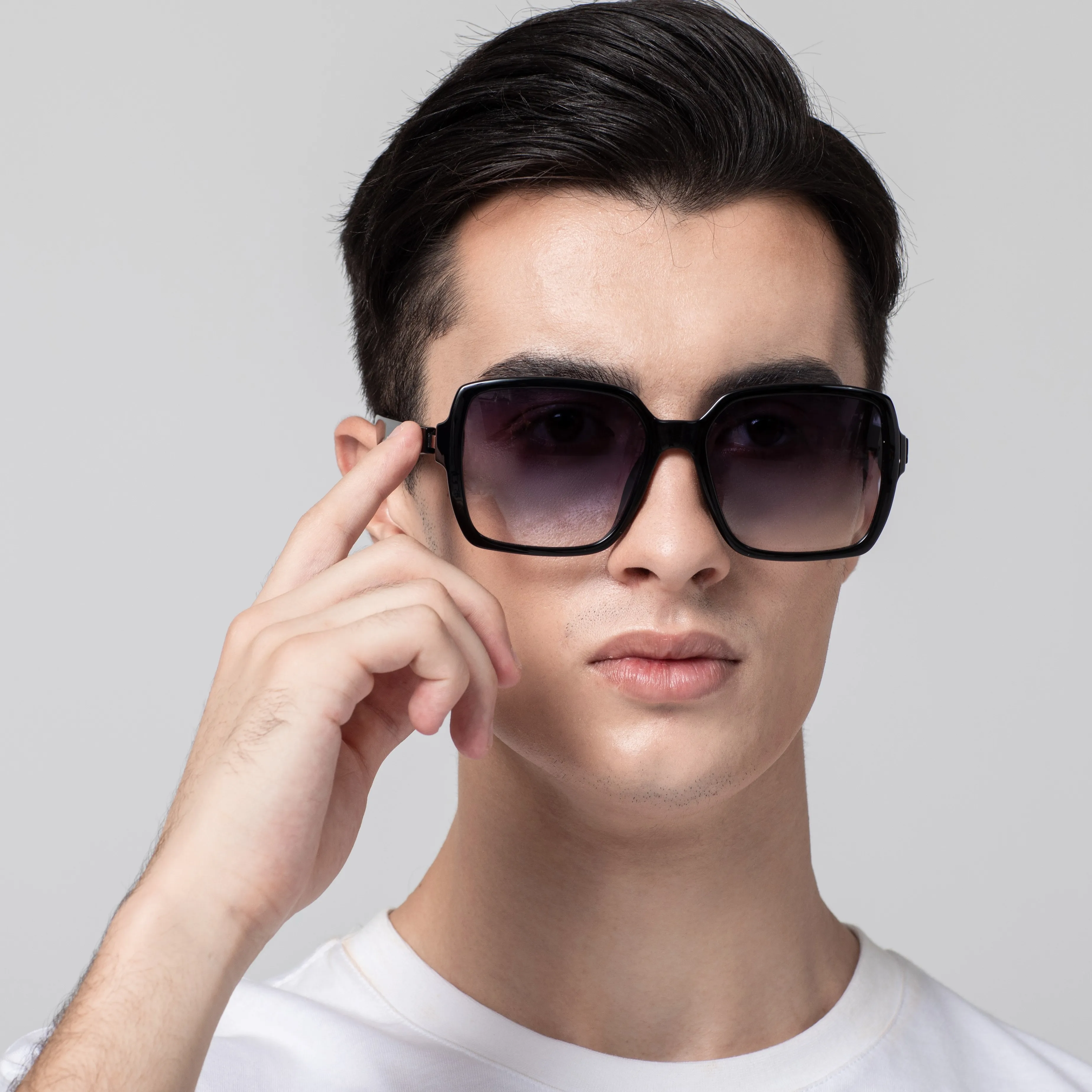 2022 New Trendy Smart MP3 Waterproof Headphone Glasses Sport Wireless Microphone Polarized Sunglasses