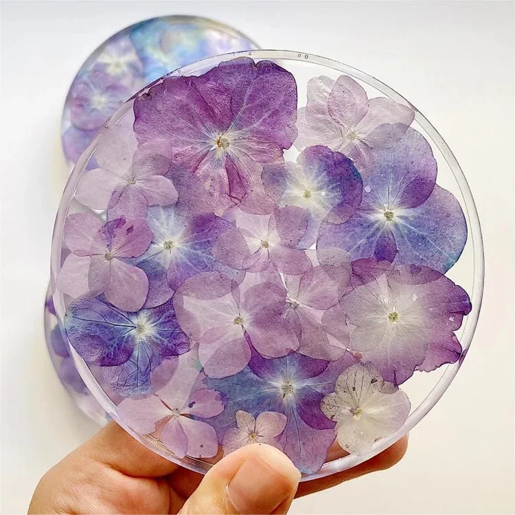 Hot Sell epoxy resin nature dried purple flower design round coaster for tea cups&water glass custom resin coaster