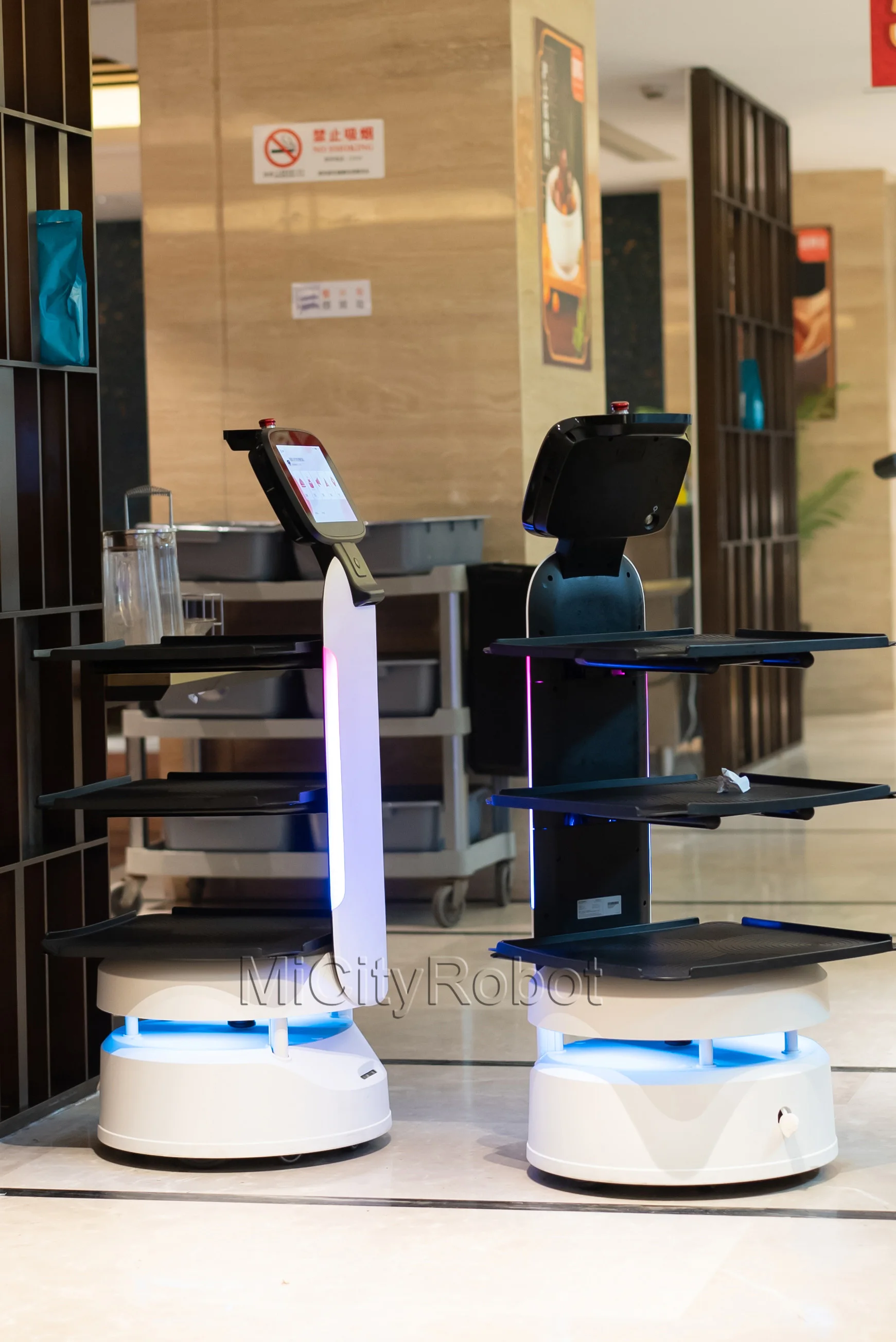 2024 Micity Food delivery restaurant robot waiter for restaurant smart robot hotel food delivery robot