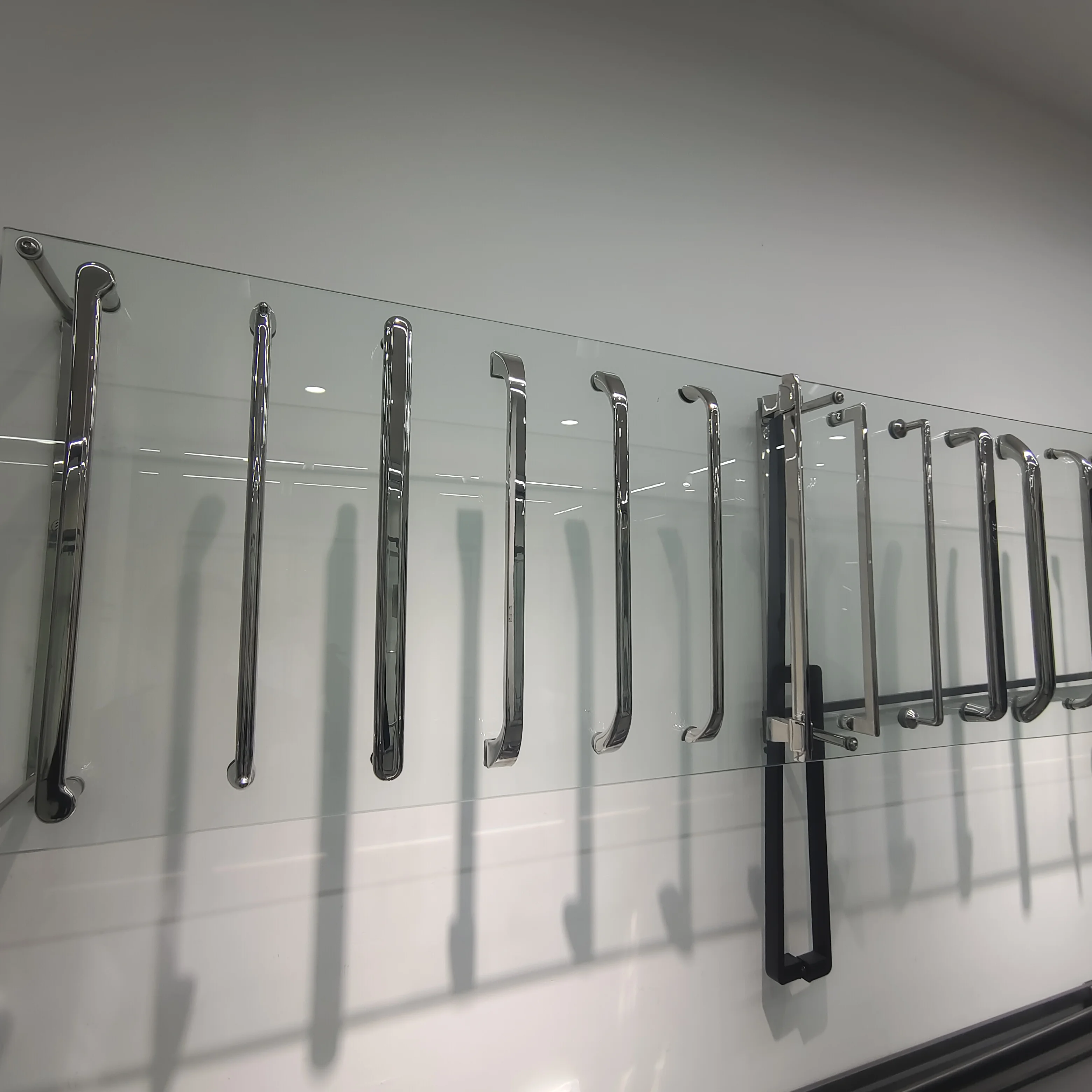 Shower room, shower door, handrail, towel rack acrylic rod