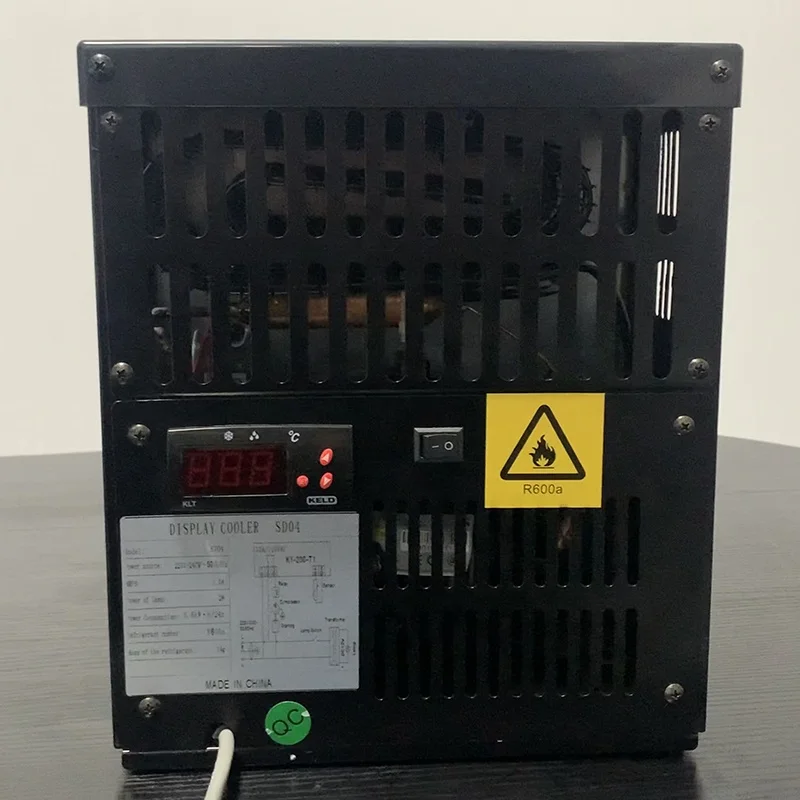 Small Wine Whisky Bottle Cooler Display Bottle Freezer