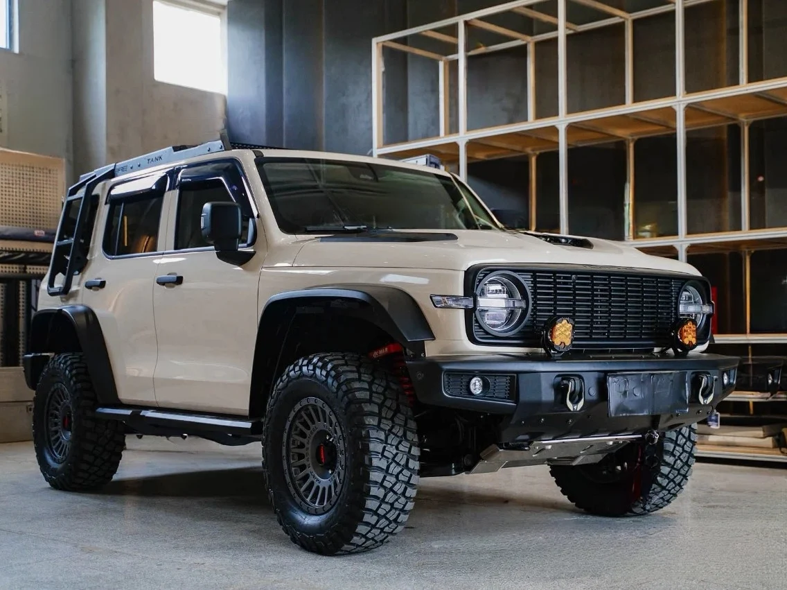 high polymer Air bubble free self adhesive 5ft*59ft  super glossy PET pepper white wrap vinyl car