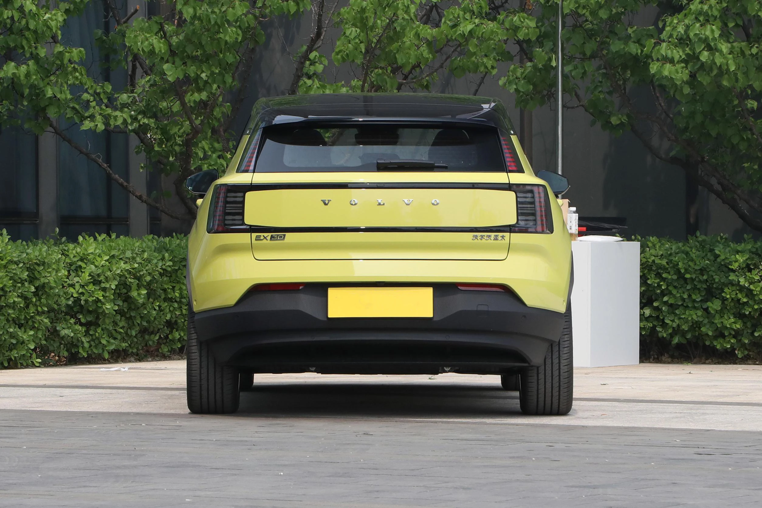 Good Performance Pure Electric Small SUV EX30 Volvo EX30 EV Car 5-door 5-seater SUV New Energy Electric Vehicle Family Car Volvo