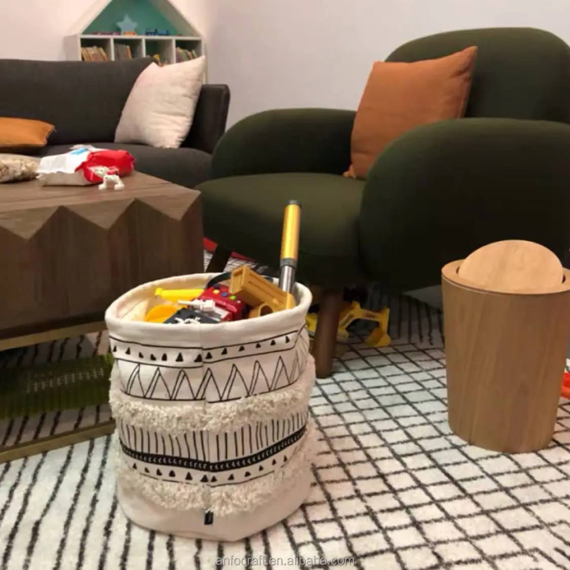Modern Round Trash Can with Lid Wood Grain Waste Basket in Walnut Small Garbage Can for Bedroom Living Room  Office  Bathroom