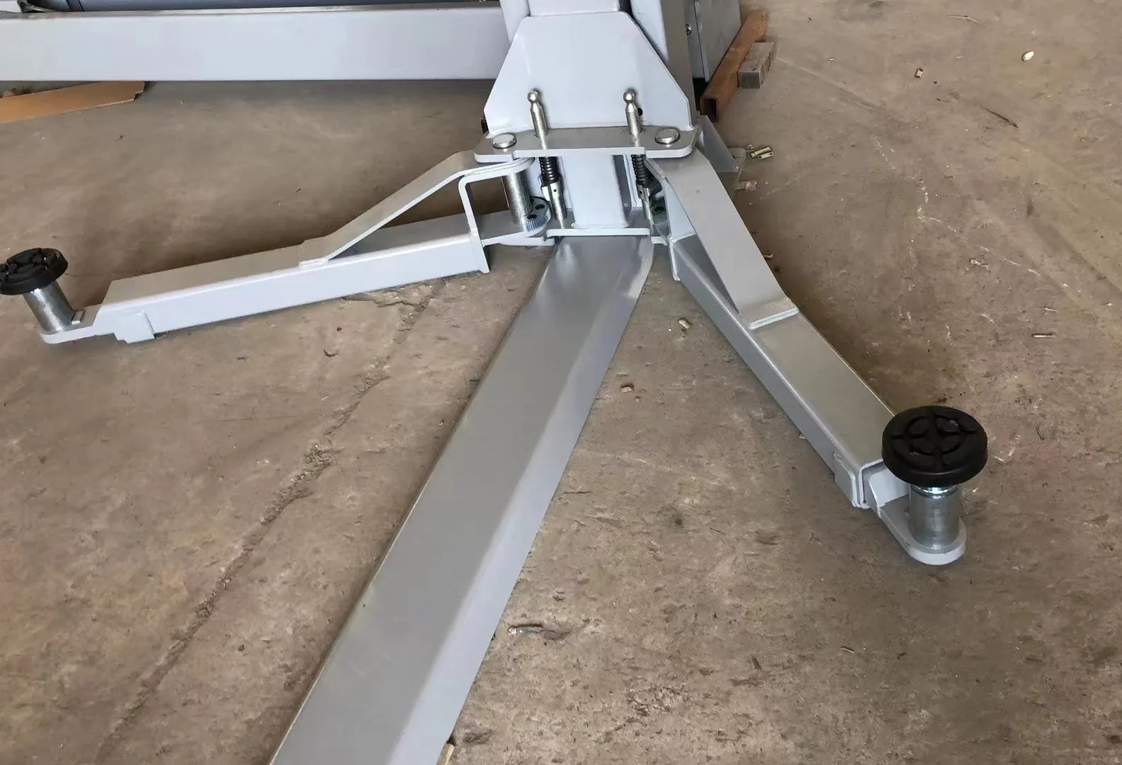 Workshop Electric release 4000kg Floor Plate Hydraulic Car Lift Electric unlock Two Post Car Lift