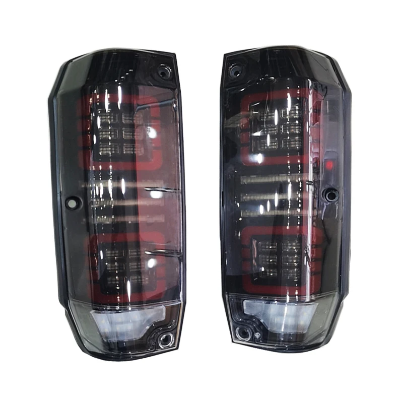 Good price Old Style  LED Tail Light For TOYOTA LAND CRUISER LC70 LC79  Design Rear Lamp Led LC76 1984 - 2020 Led Lamp